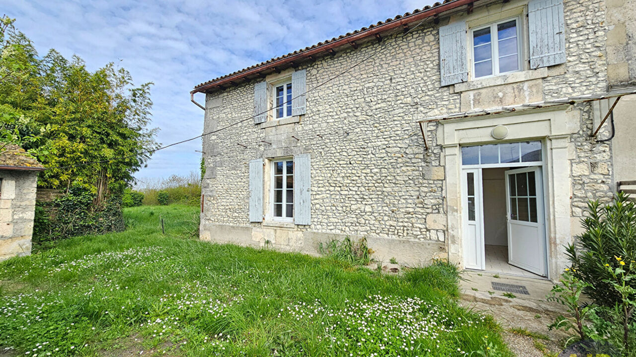 maison 4 pièces 107 m2 à vendre à Saint-Sever-de-Saintonge (17800)