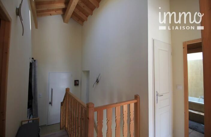 Maison récente avec terrain et vue agréable. — photo 4