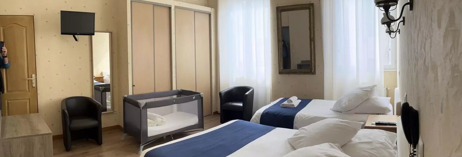 Commerce 35 Pièces 1103 m² à vendre à Bagnères-de-Luchon (31110)