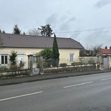 Maison  232000 €