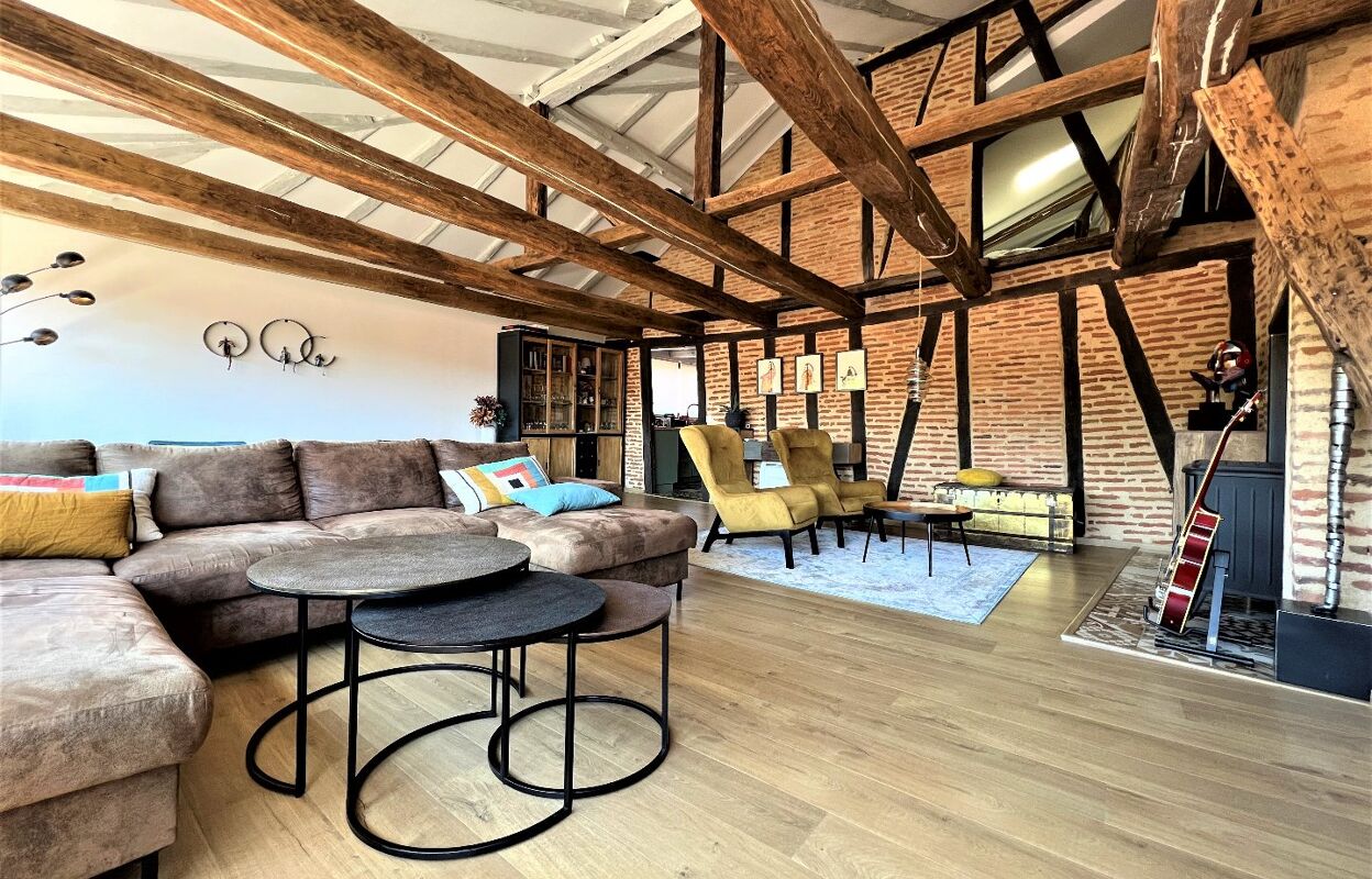 maison 14 pièces 360 m2 à vendre à Figeac (46100)