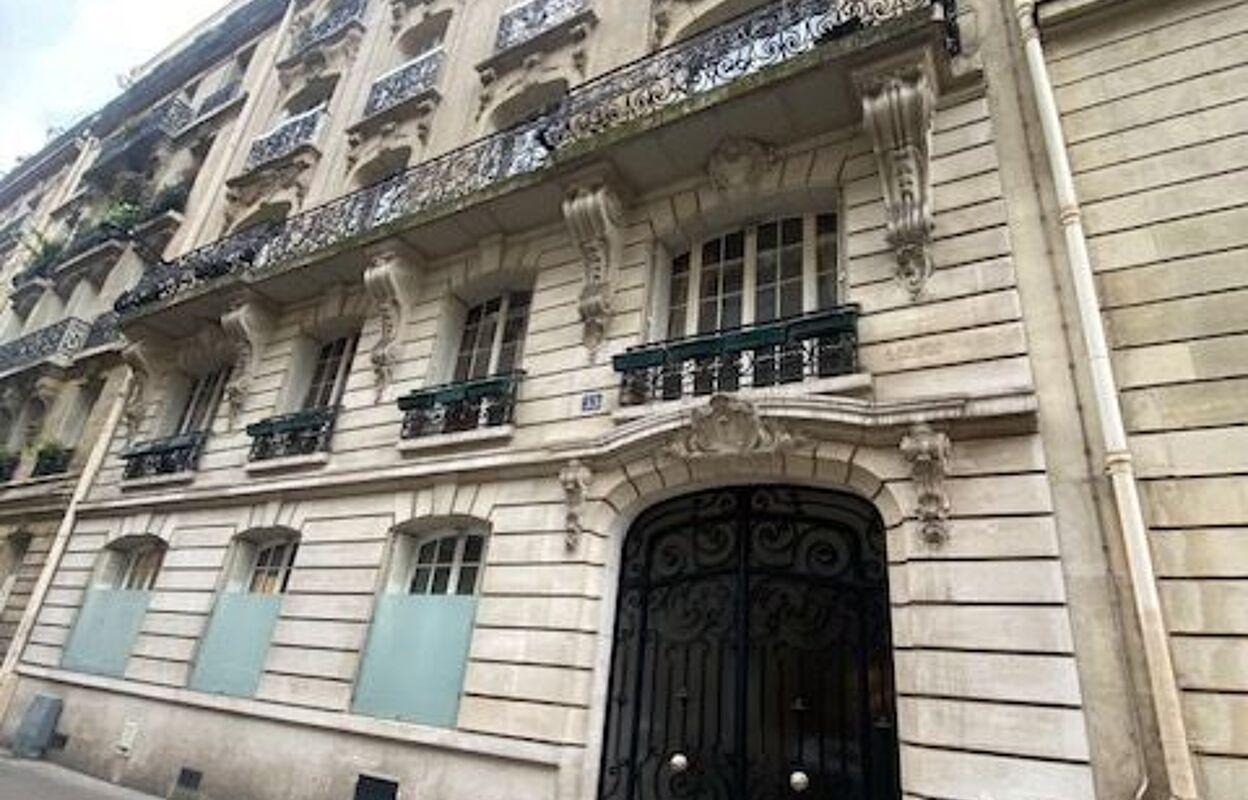 bureau 4 pièces 99 m2 à louer à Paris 16 (75016)
