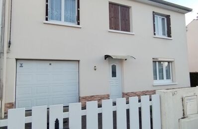 vente maison 215 000 € à proximité de Neuville-Aux-Bois (45170)
