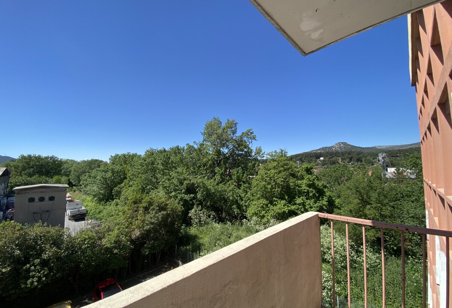 VALRIANT 1 Appartement type 2 avec balcon et parking chauffage a — photo 1