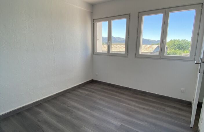 VALRIANT 1 Appartement type 2 avec balcon et parking chauffage a — photo 3