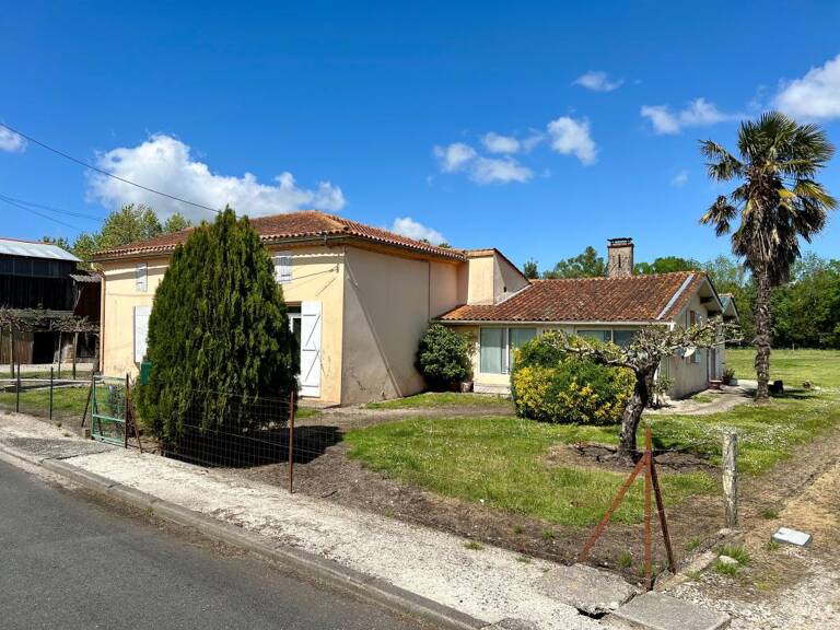 Maison À Vendre — photo 1