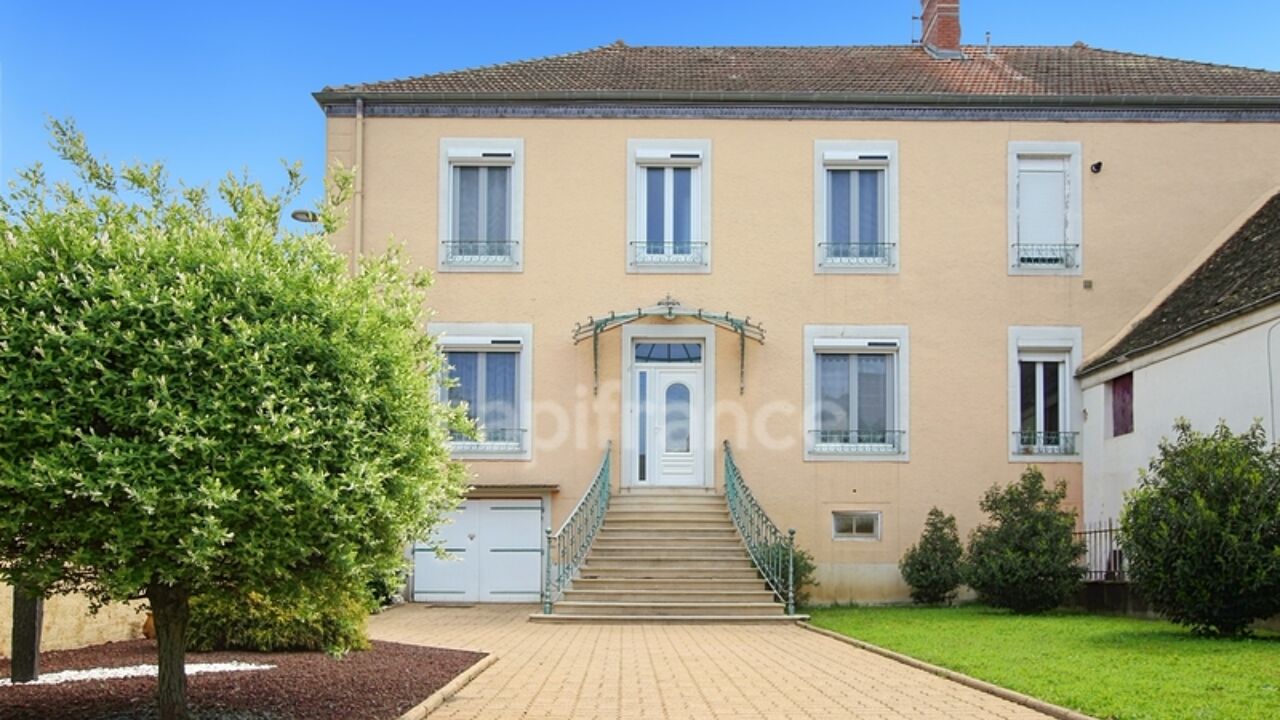 immeuble  pièces 268 m2 à vendre à Chalon-sur-Saône (71100)