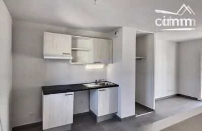location appartement 725 € CC /mois à proximité de Sauvian (34410)