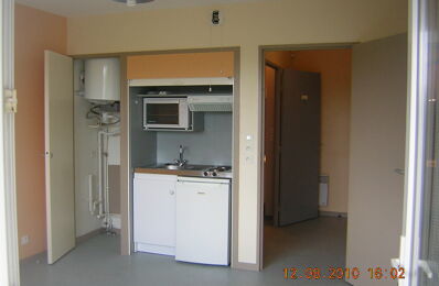 location appartement 340 € CC /mois à proximité de Marigny-Chemereau (86370)