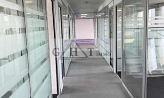 Bureau  300 m² à louer à Vitry-sur-Seine (94400)