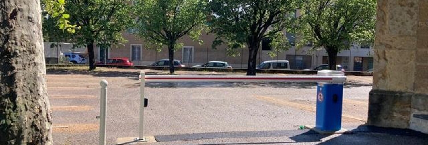 Garage   m² à louer à Francheville (69340)