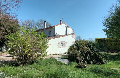 vente maison 332 768 € à proximité de Mortagne-sur-Gironde (17120)