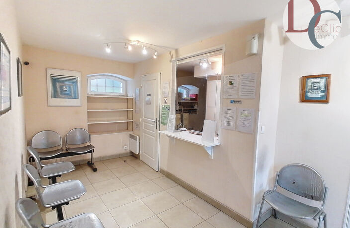 LOCAL PROFESSIONNEL CABINET MEDICAL — photo 3