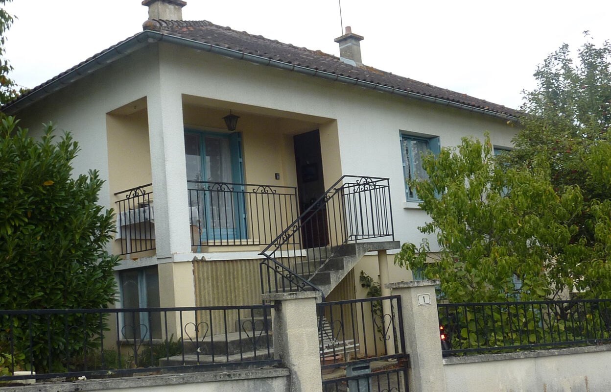 maison 4 pièces 74 m2 à vendre à Saint-Savin (86310)