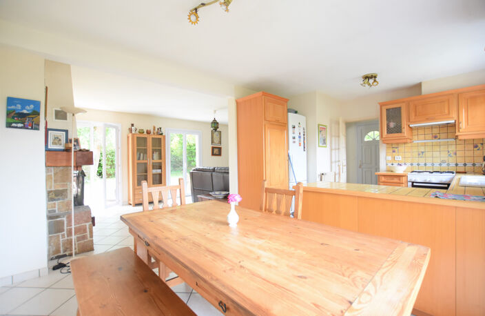 78690 LES ESSARTS LE ROI     Agréable maison 5 pièces sur un — photo 5