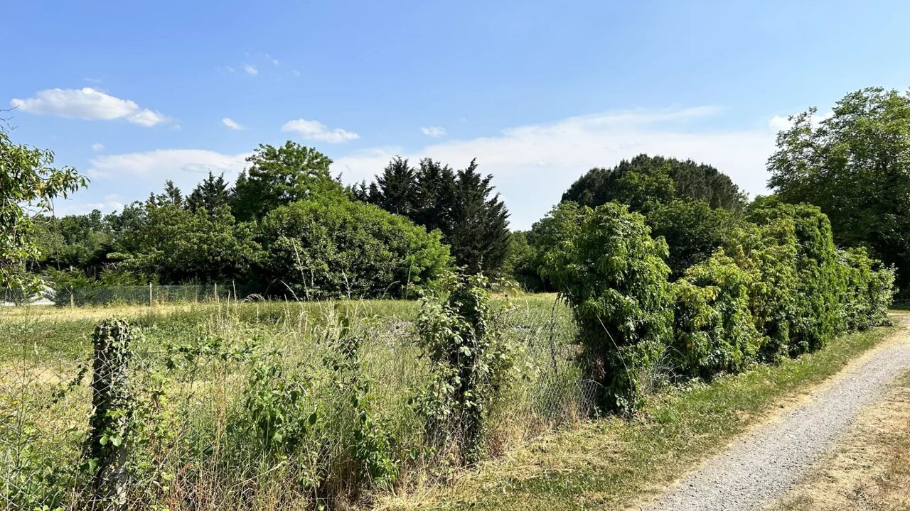 terrain  pièces  m2 à vendre à Le Pont-Chrétien-Chabenet (36800)