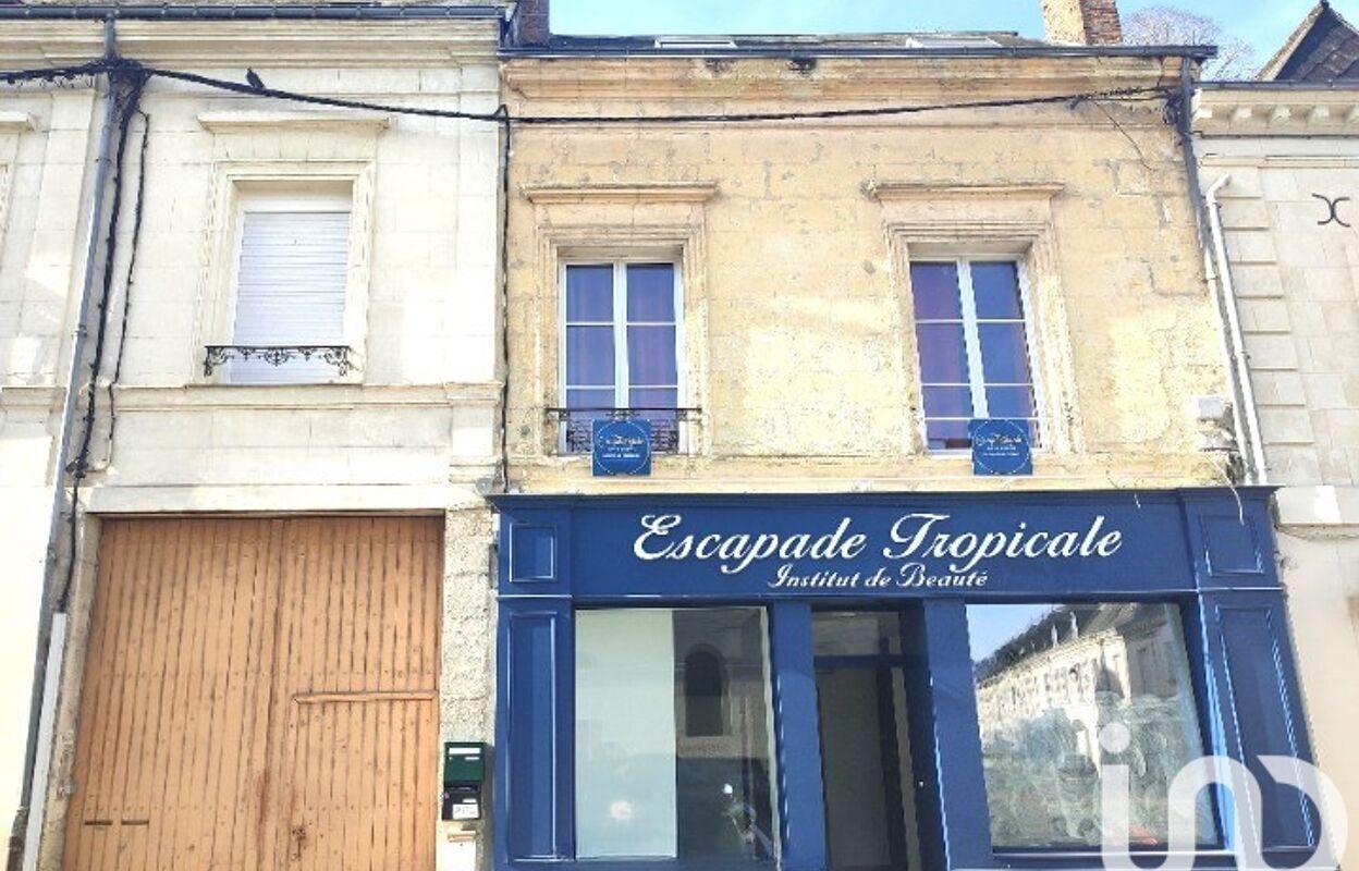 immeuble  pièces 240 m2 à vendre à La Chartre-sur-le-Loir (72340)
