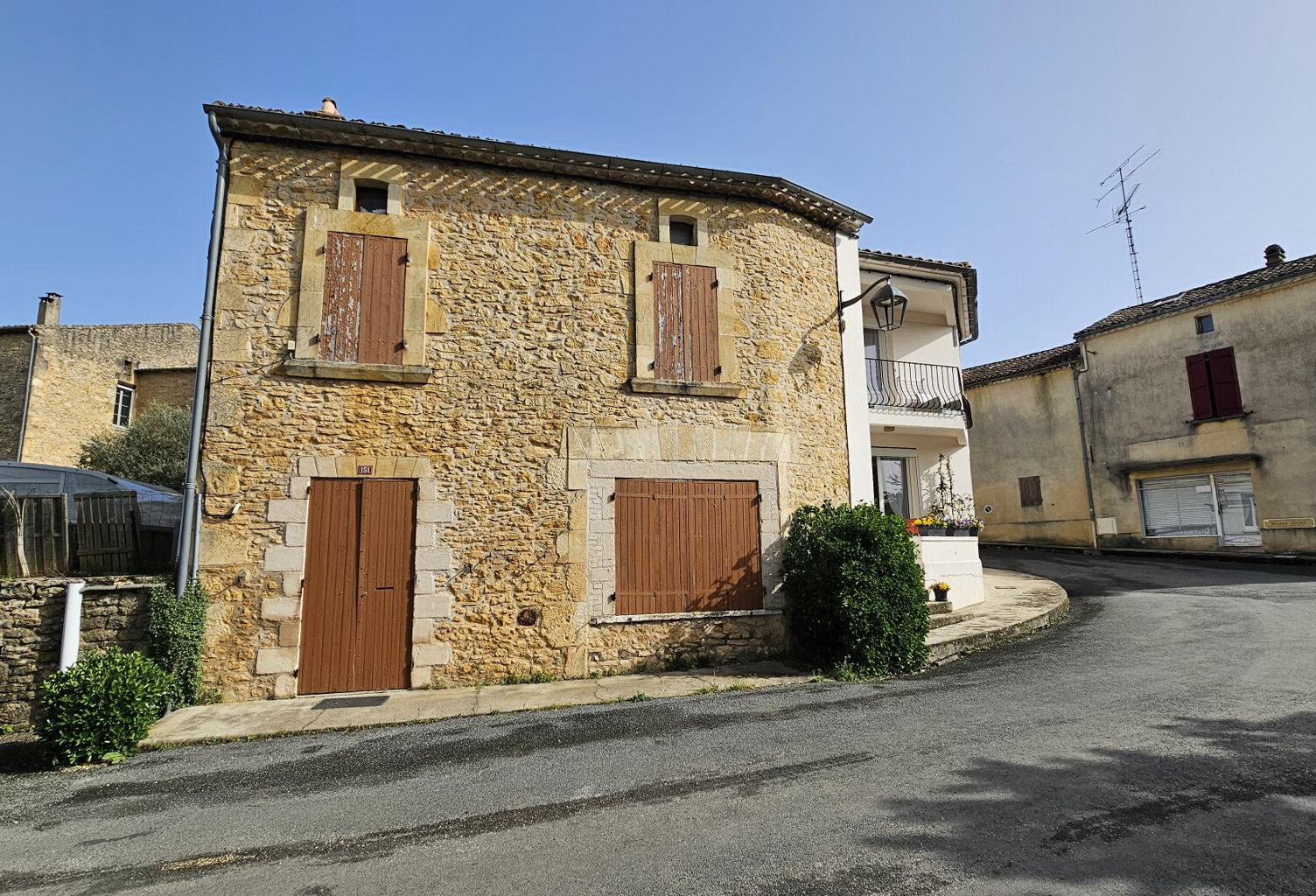 A Lacapelle-biron, jolie maison de village — photo 1