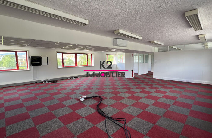 Bureaux visibles, accessibles, prêts à l'emploi  Montéli — photo 2
