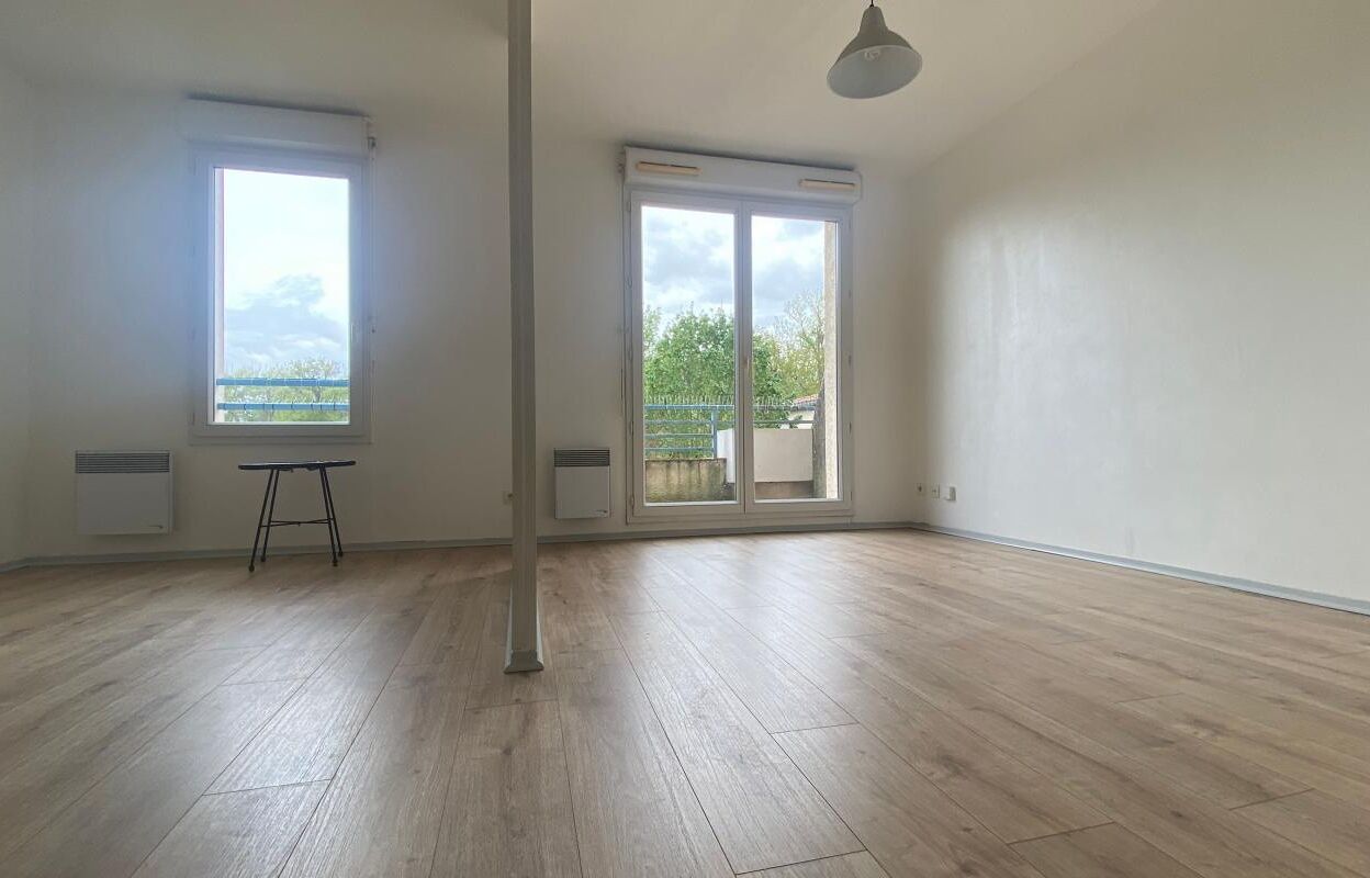 appartement 2 pièces 30 m2 à louer à Rouffiac-Tolosan (31180)