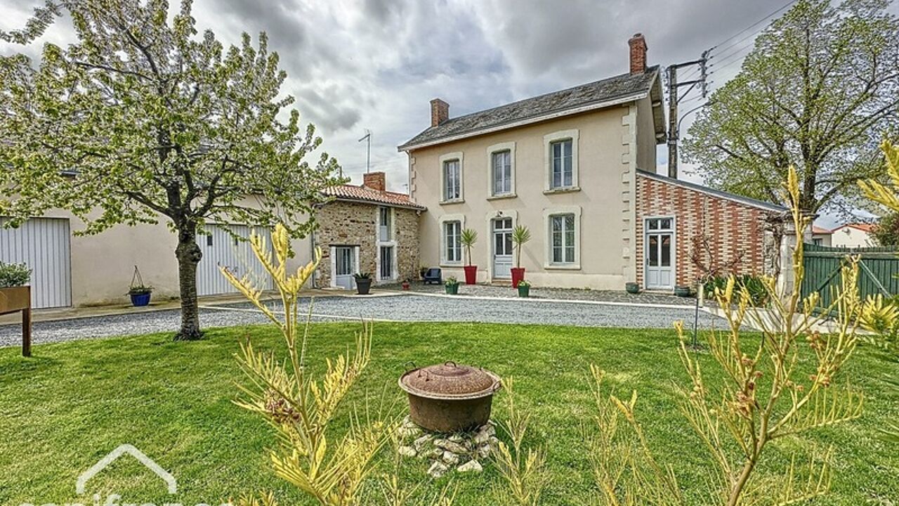 maison 6 pièces 180 m2 à vendre à Oiron (79100)