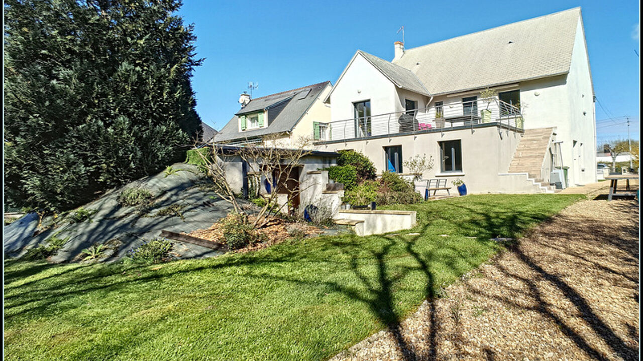 maison 10 pièces 245 m2 à vendre à La Chartre-sur-le-Loir (72340)