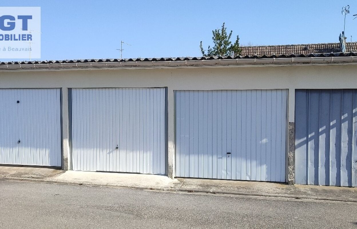 garage  pièces  m2 à louer à Beauvais (60000)