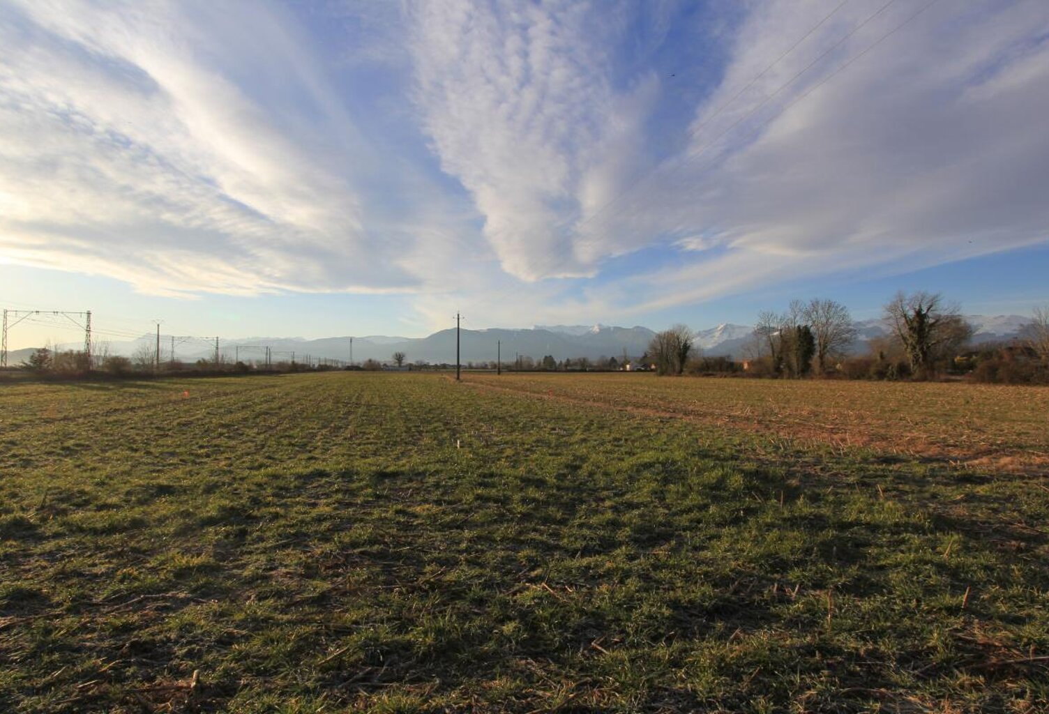 Terrain 800 m² - CU - Assainissement collectif -  Vue Pyrénées — photo 1