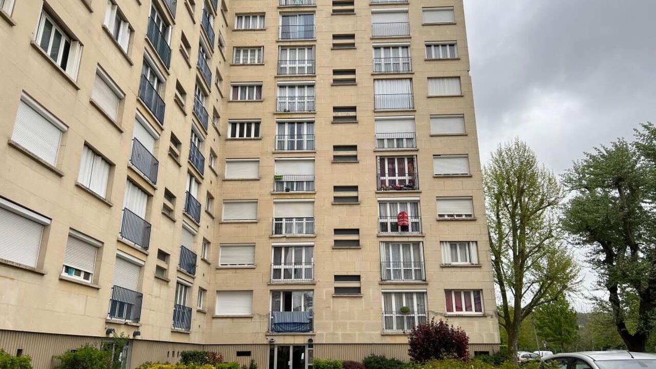appartement 2 pièces 49 m2 à vendre à Mantes-la-Jolie (78200)