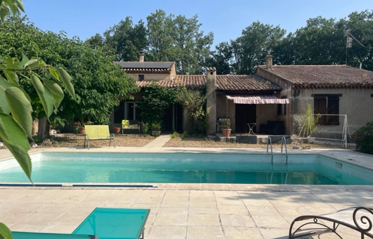 maison 9 pièces 250 m2 à vendre à Saint-Saturnin-Lès-Apt (84490)