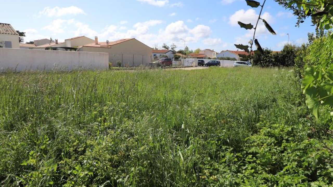 terrain  pièces 330 m2 à vendre à La Brée-les-Bains (17840)