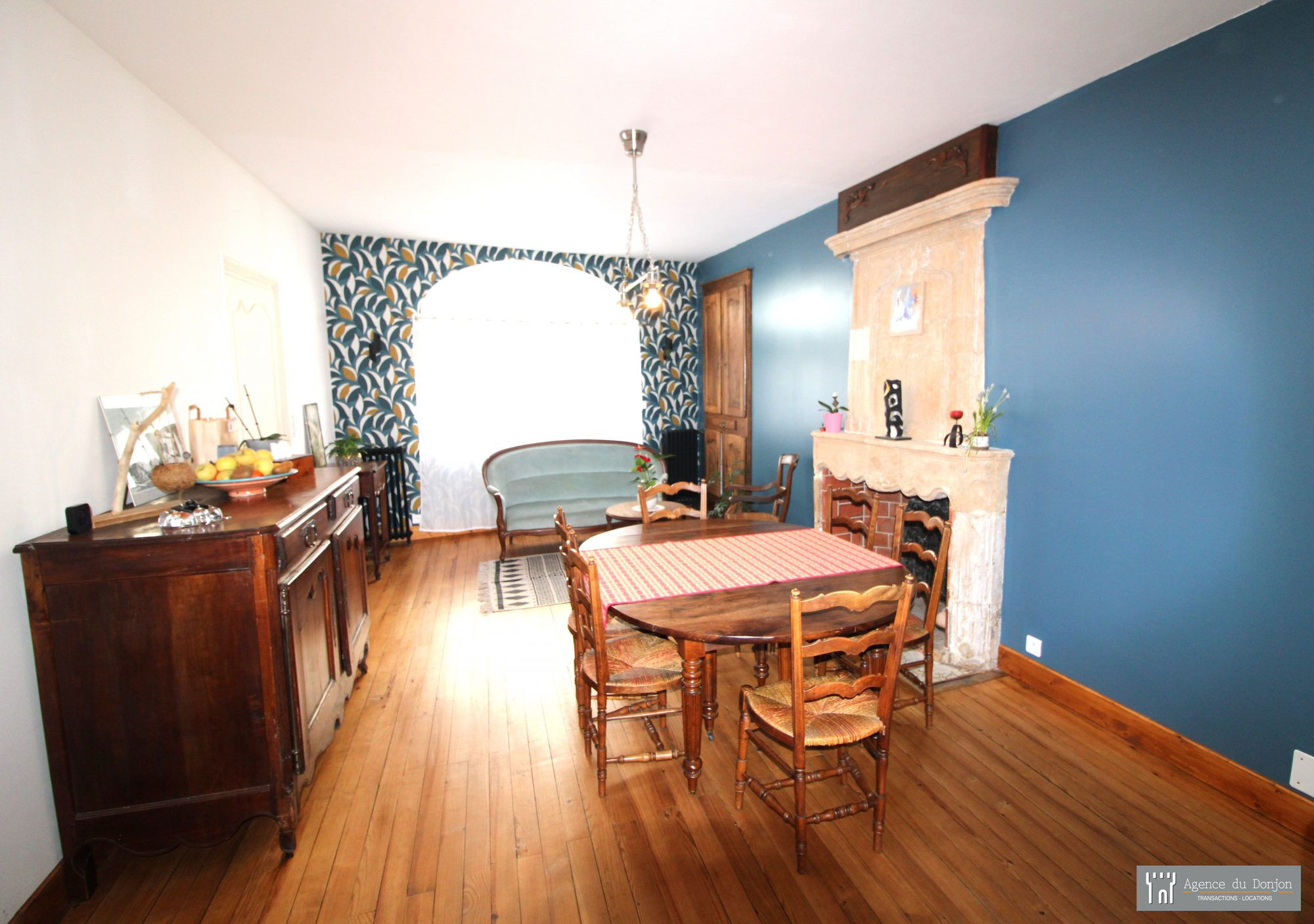 Villa / Maison  T6 à vendre Pons 17800