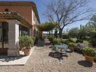 Entre Aix et Luberon - Bastide de charme — photo 4