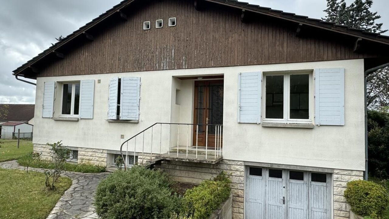 maison 4 pièces 84 m2 à vendre à Saint-Amand-Montrond (18200)