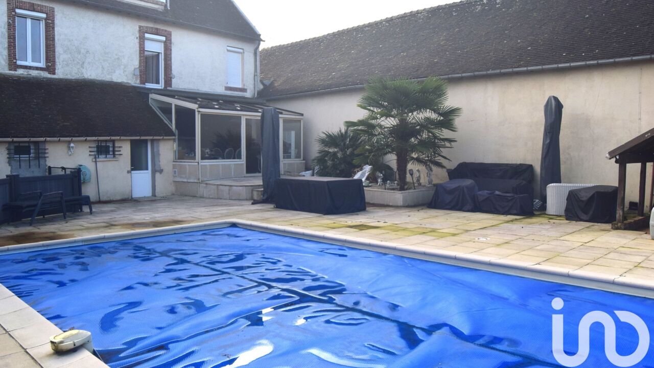 maison 6 pièces 245 m2 à vendre à Saint-Rémy-sur-Avre (28380)