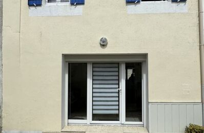 vente maison 156 000 € à proximité de Jarnac-Champagne (17520)