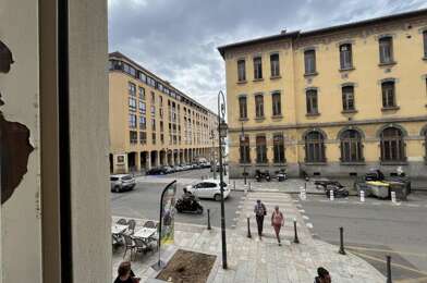 Bureau 3 pièces 860 €