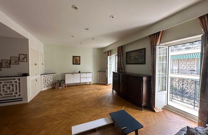 Appartement À Vendre CARRE d'OR  / Cronstadt — photo 5