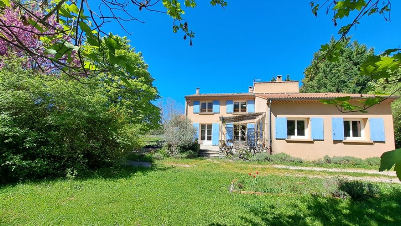 maison 8 pièces 265 m2 à vendre à Digne-les-Bains (04000)