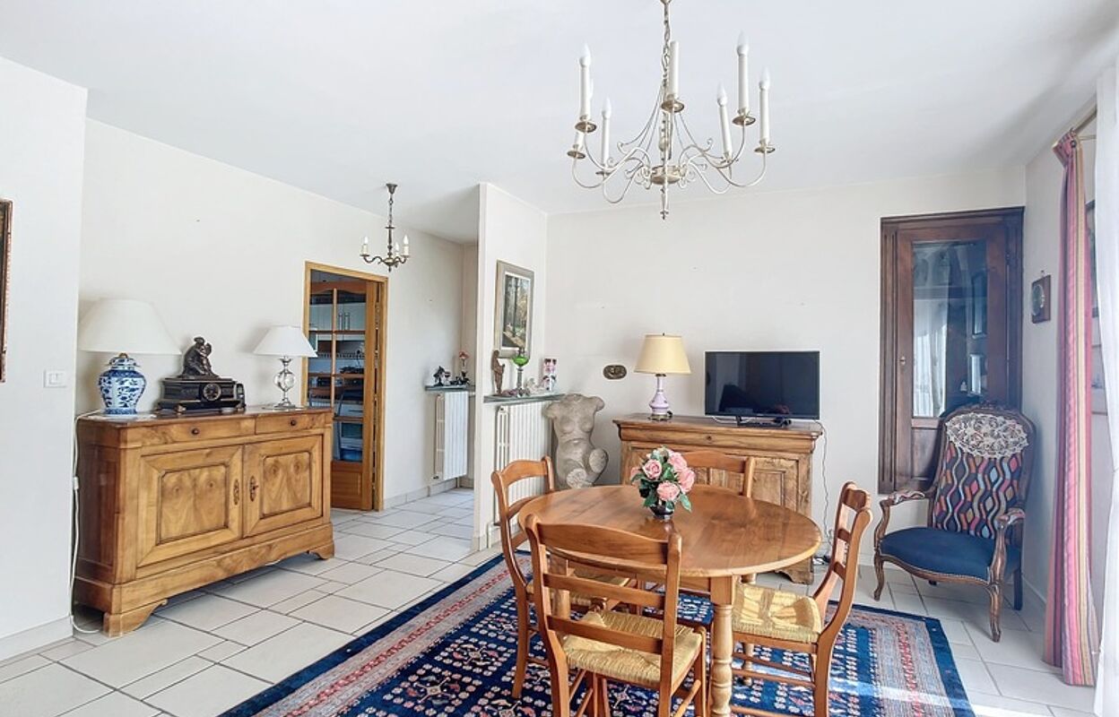 maison 4 pièces 158 m2 à vendre à Saint-Cyr-sur-Loire (37540)
