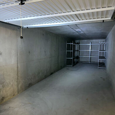 Garage 30 m²