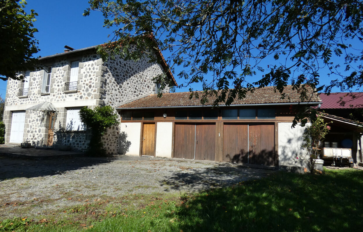 maison 5 pièces 130 m2 à vendre à Aurillac (15000)