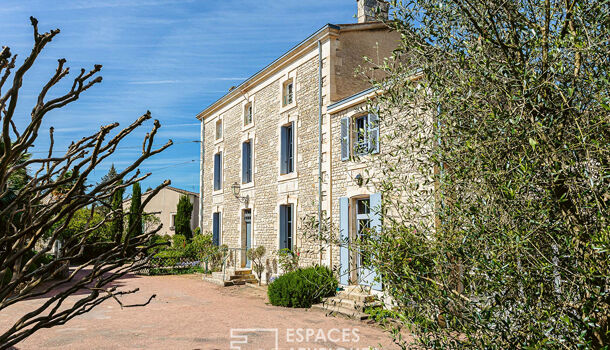 Villa / Maison 8 pièces  à vendre Niort 79000