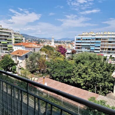 Appartement 3 pièces 215000 €