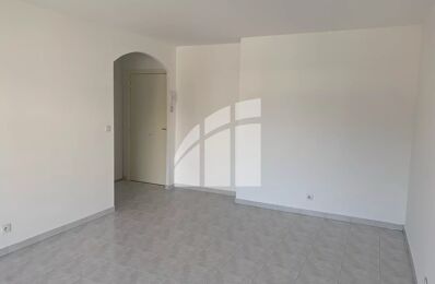 location appartement 760 € CC /mois à proximité de Èze (06360)