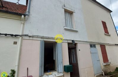 vente maison 27 000 € à proximité de Villefranche-d'Allier (03430)