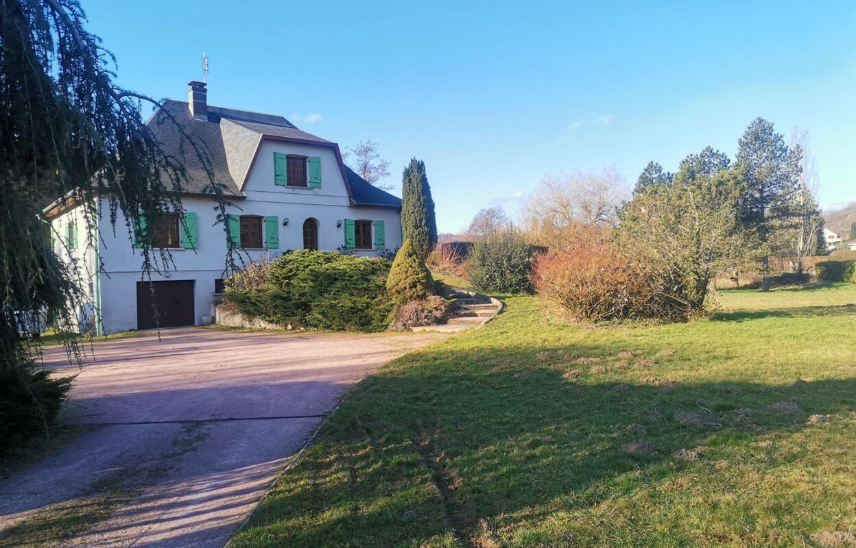 maison 6 pièces 181 m2 à vendre à Saint-Sernin-du-Bois (71200)