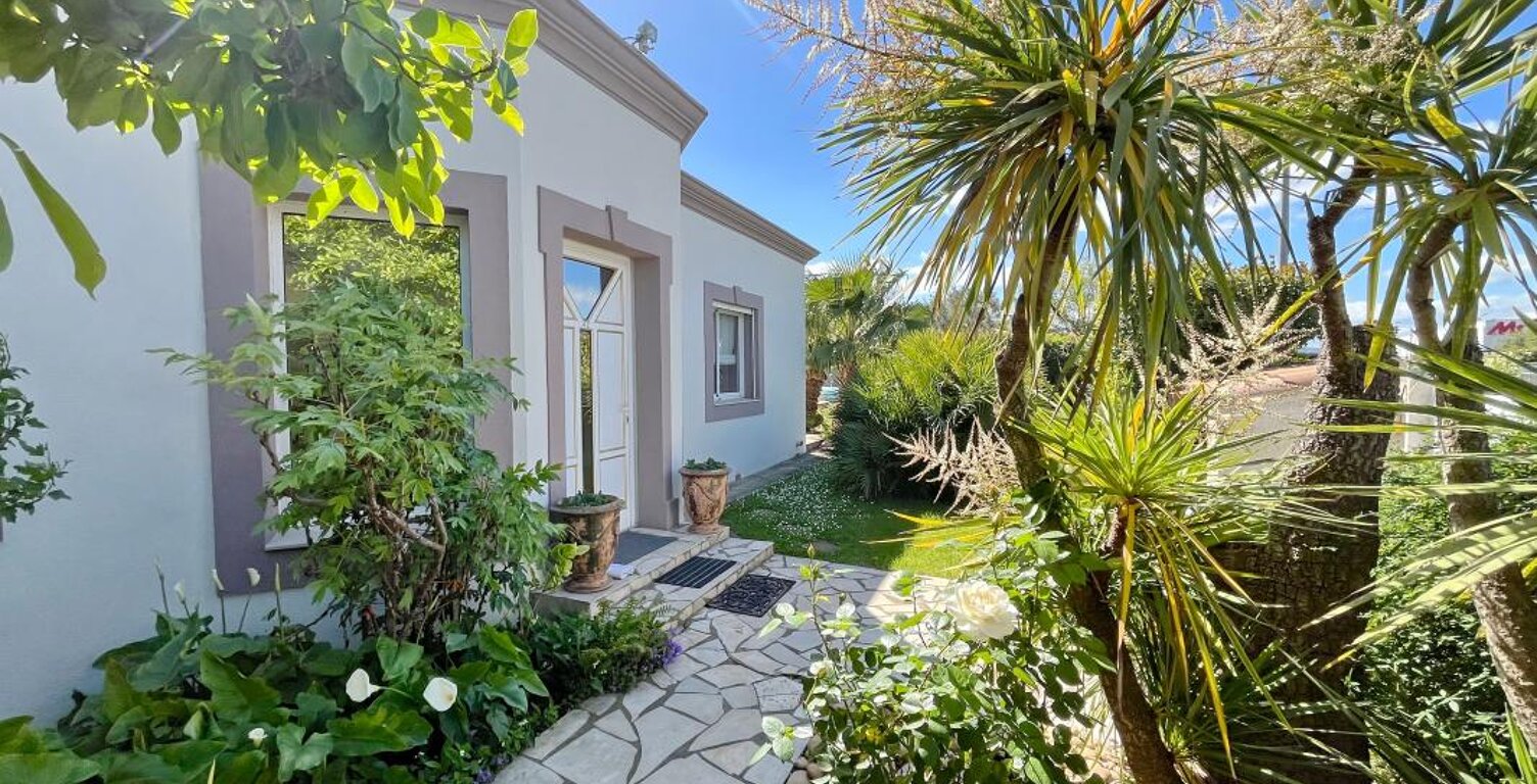 Superbe villa avec piscine et jardin paysagé — photo 1