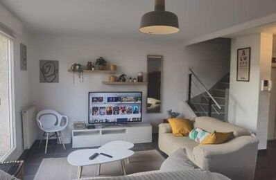 location appartement 660 € CC /mois à proximité de Saint-Genis-les-Ollières (69290)
