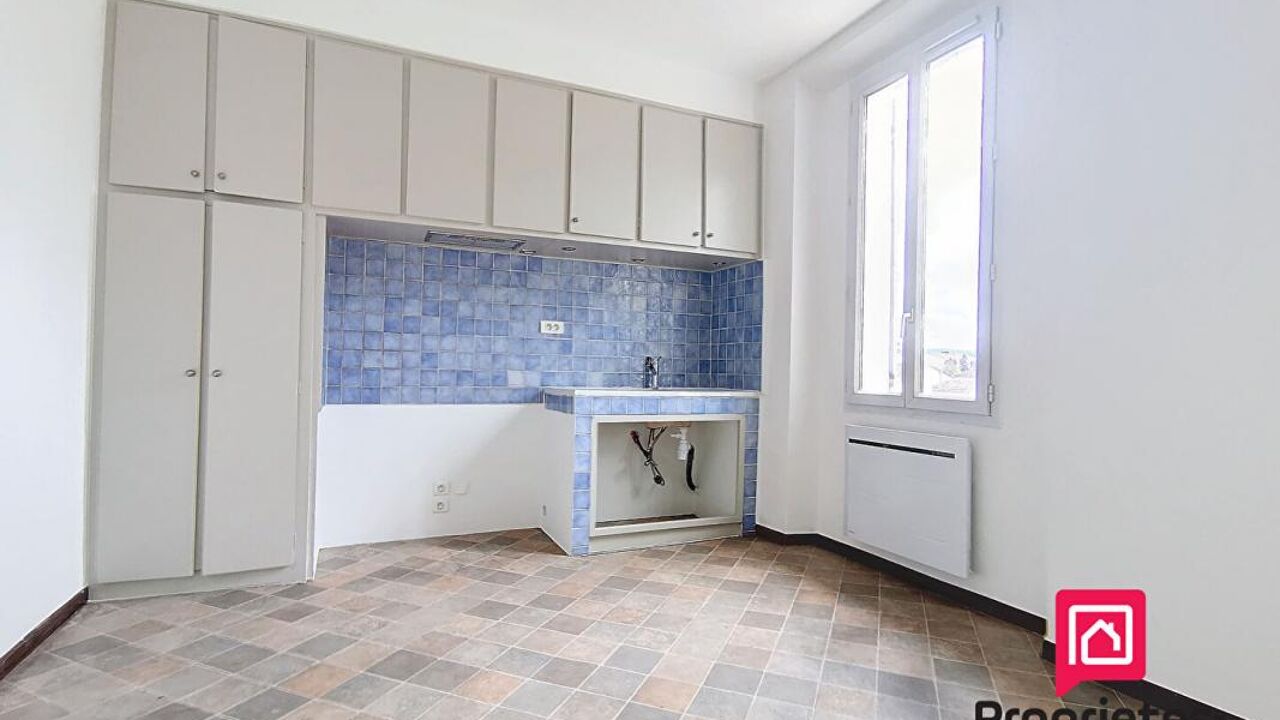 appartement 4 pièces 71 m2 à louer à Saint-Maximin-la-Sainte-Baume (83470)